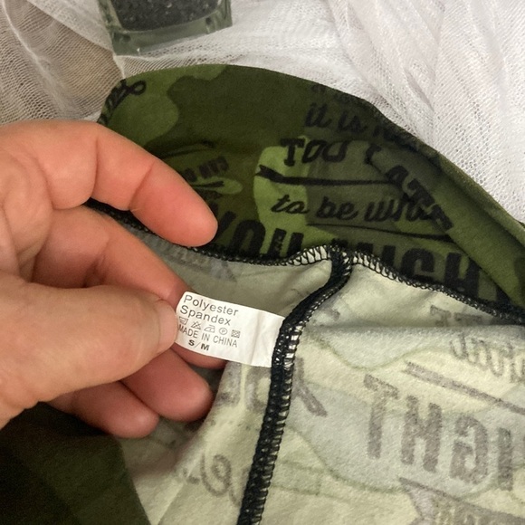 Courage Inspirational Leggings 💕🔥💕 - Picture 8 of 8